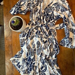 Baby Be Mine Navy and White Leaf Print long robe